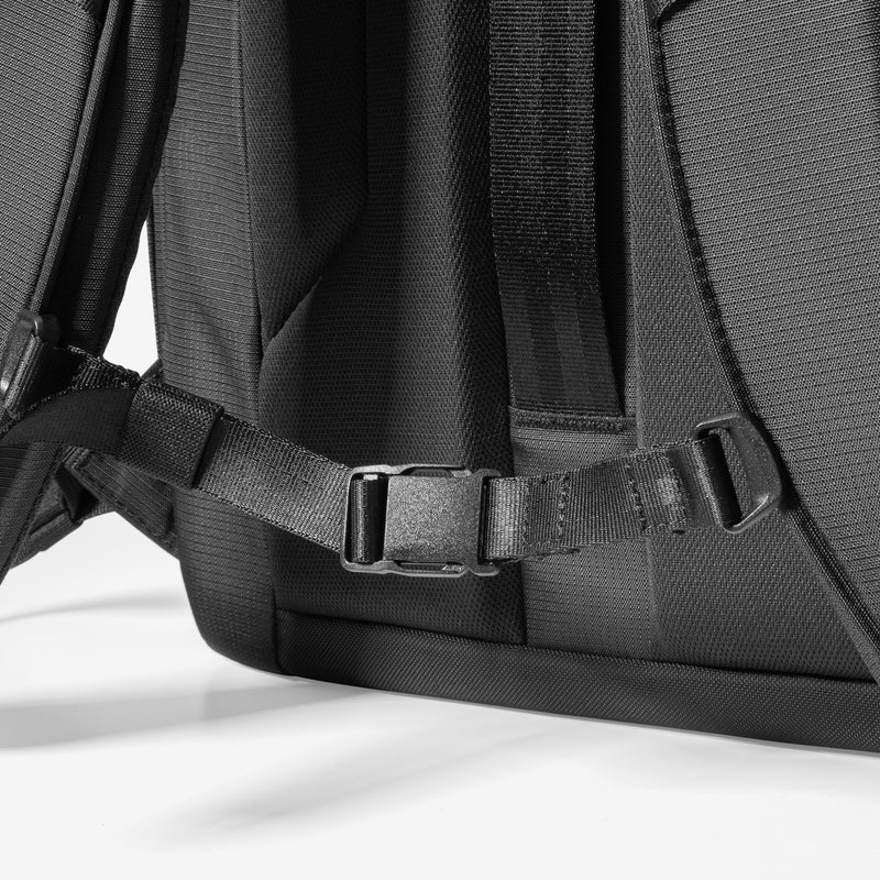 tomtoc UrbanEX-T77 Laptop Backpack 16 Inch Universal/32L Black - T77L1D1 Laptop Backpacks